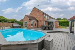 Photo 32- click for photo gallery